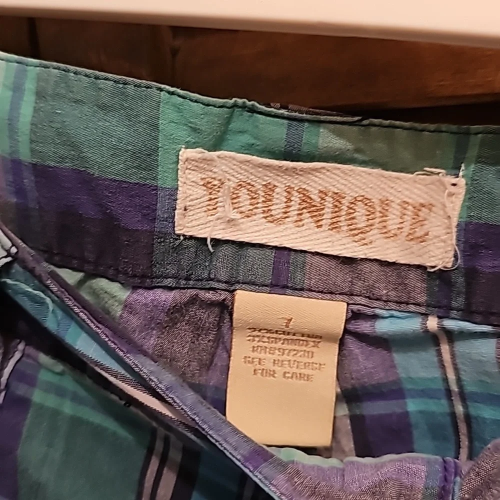 Younique plaid shorts - Picture 2 of 4